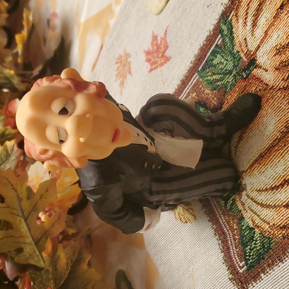 🍷James The Butler Wine Bottle or Spirits Bottle Holder/Stand 1990 Decor🍇 - Picture 3 of 5